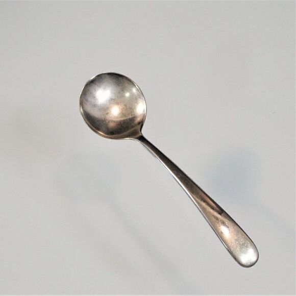 Vintage EALES 1779 Silver Plated Soup Spoon Made in Italy 6 inches - Picture 5 of 6
